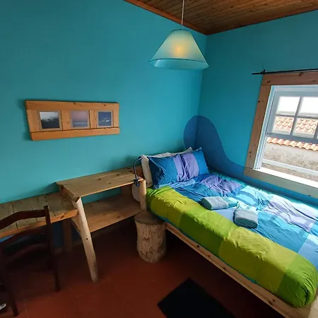 Gospodarstwo wiejskie A Barraka: Rent Your In Flores! *