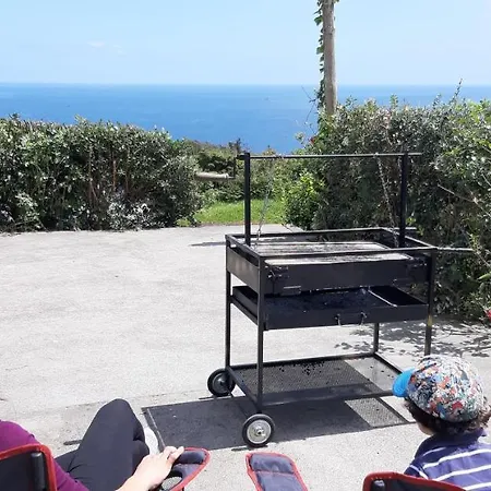 A Barraka: Rent Your In Flores! * Lajes das Flores