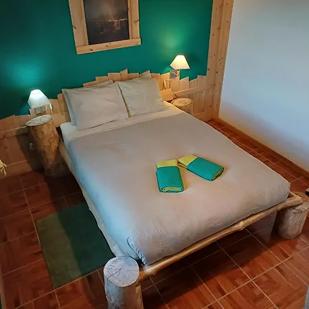 Country house A Barraka: Rent Your In Flores! Lajes das Flores