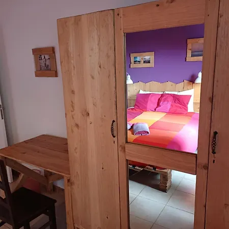 A Barraka: Rent Your In Flores! * Lajes das Flores