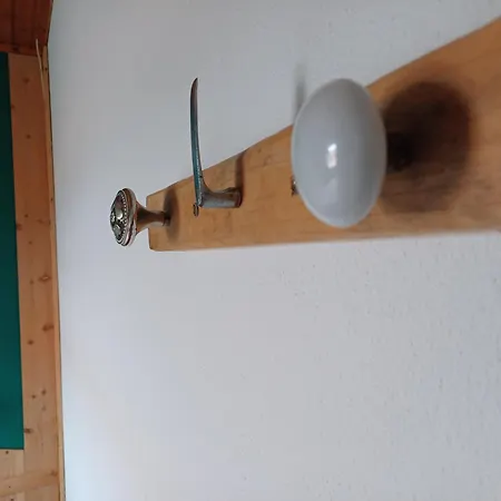 乡村民宿 A Barraka: Rent Your In Flores! Lajes das Flores