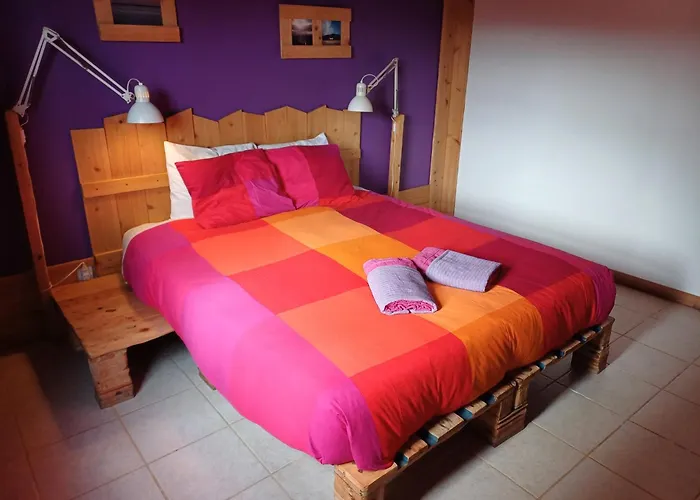 A Barraka: Rent Your In Flores! Casa rural Lajes das Flores